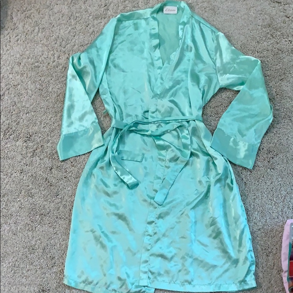 Satin kimono